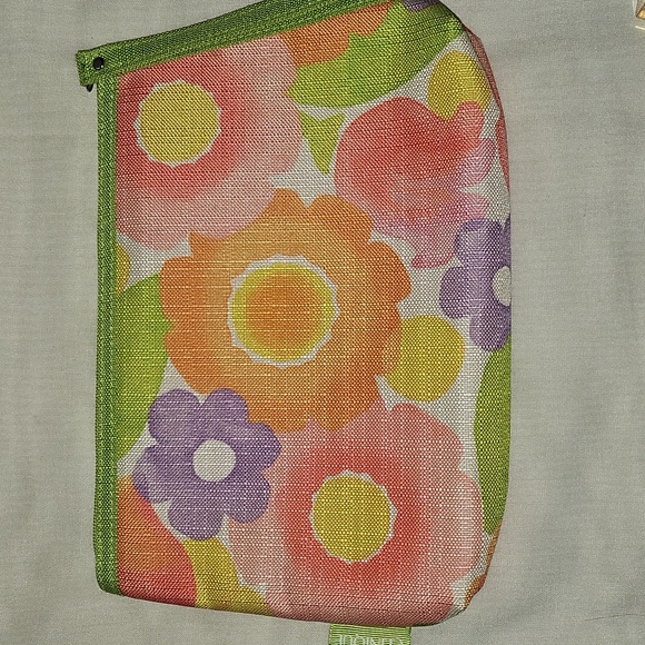 Beauty Bundle 10 Items NIP - Picture 8 of 8